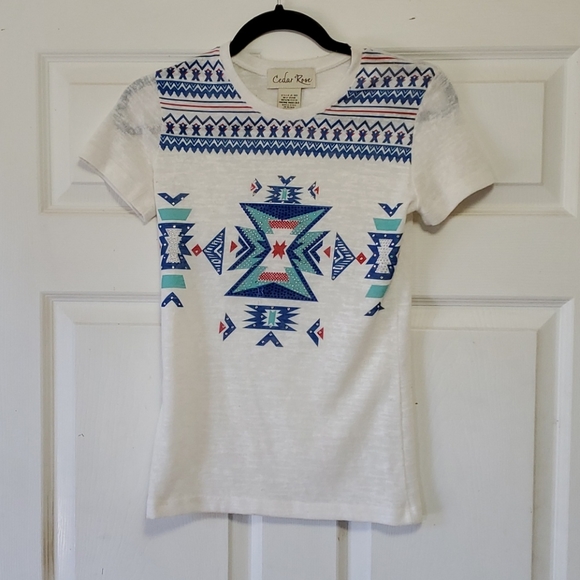 Aztec top - Picture 1 of 1